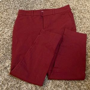 Women’s Old Navy burgundy High Rise Pixie Ankle Pant